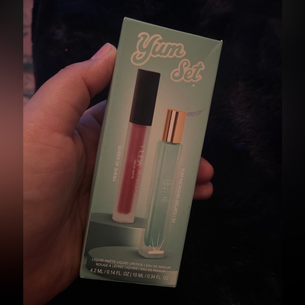 Kayali/Huda Beauty yum set